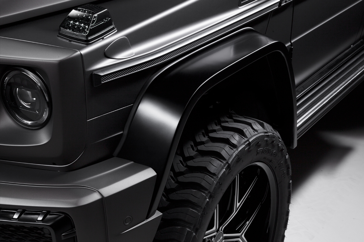 REAR DOOR PANEL