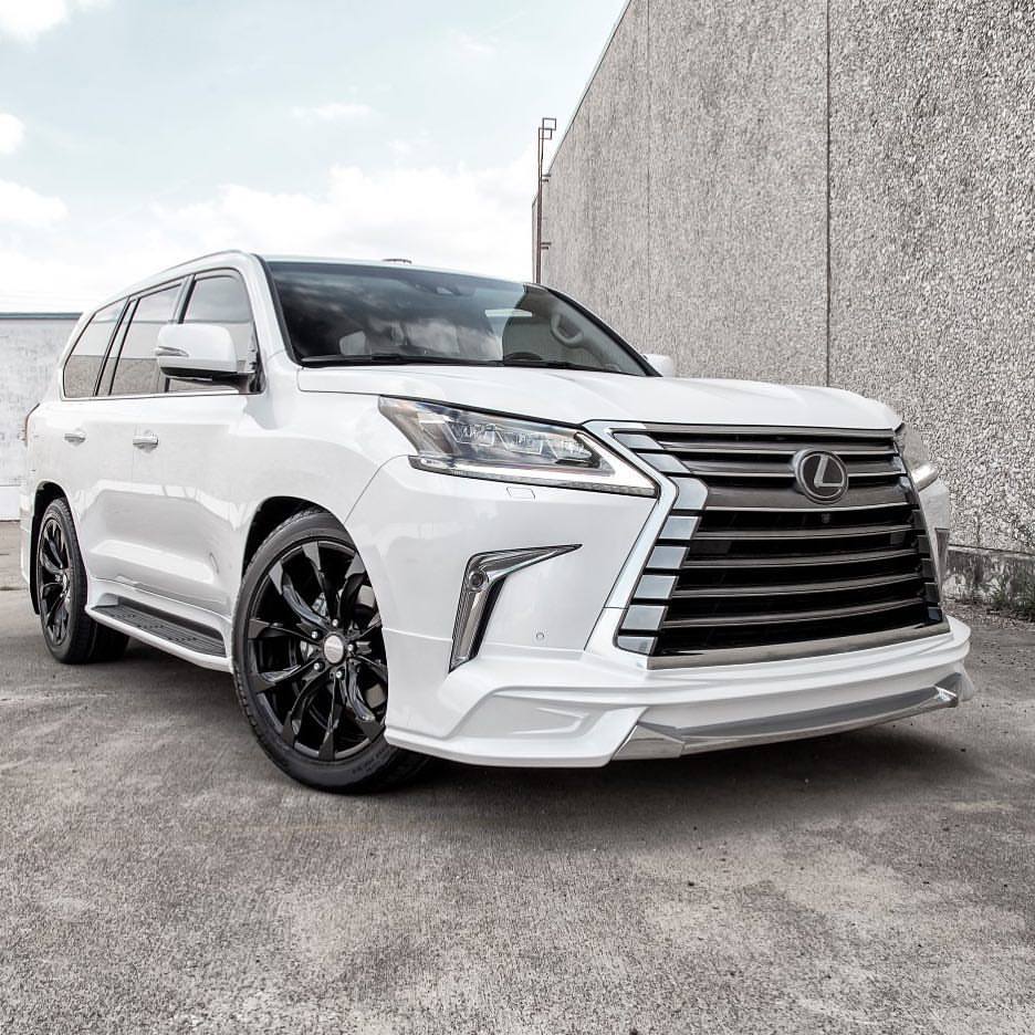 Lexus LX 570 2017 Р±РµР»С‹Р№