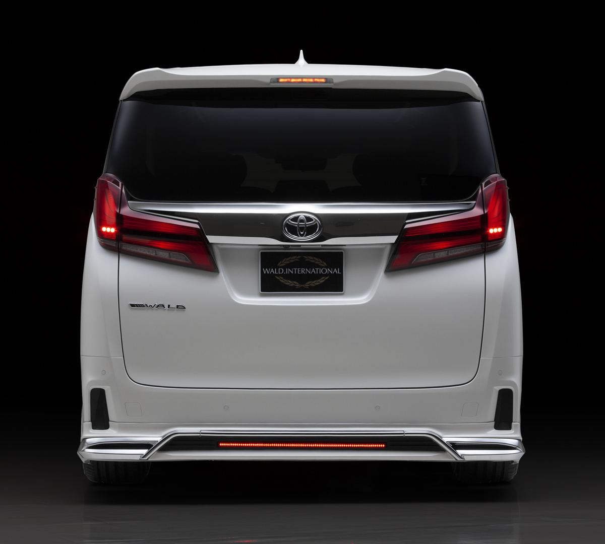 30 ALPHARD WALD EXECUTIVE LINE