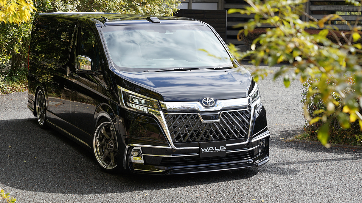 TOYOTA GRANACE WALD EXECUTIVE LINE