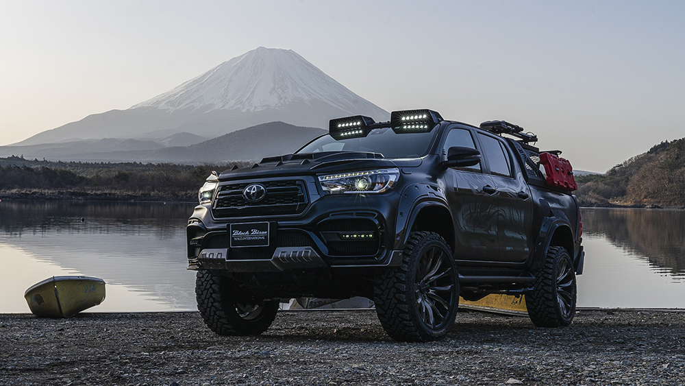 HILUX WALD SPORTS LINE BLACK LINE BLACK BISON EDITION