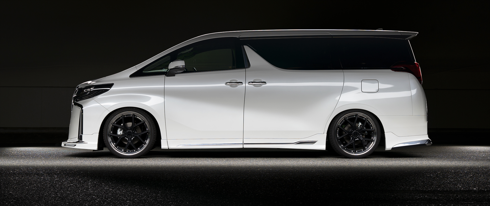 ILLIMA 2PCS 21inch : 30ALPHARD EXECUTIVE LINE