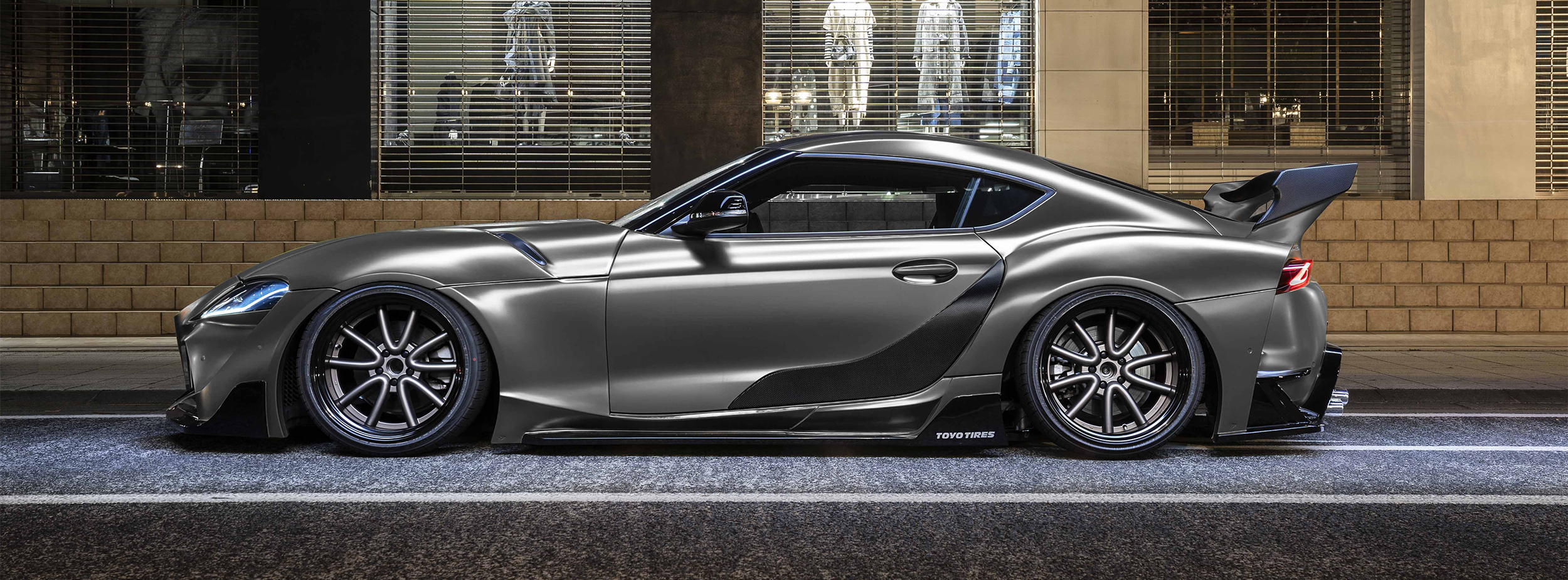 TOYOTA SUPRA